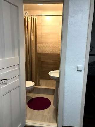 Мотели Fayniy Motel Татаров Стандартный трехместный номер-22