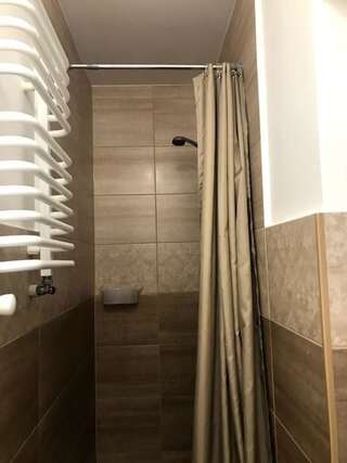 Мотели Fayniy Motel Татаров Стандартный двухместный номер с 2 отдельными кроватями-5