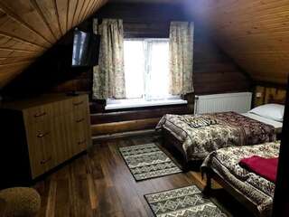 Мотели Fayniy Motel Татаров Стандартный двухместный номер с 2 отдельными кроватями-23