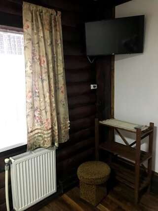 Мотели Fayniy Motel Татаров Стандартный двухместный номер с 2 отдельными кроватями-31